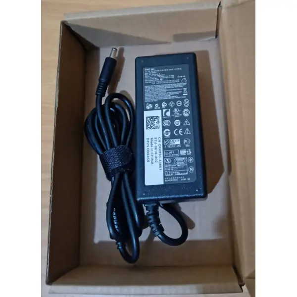 Dell Small Pin Laptop Adapter 65W